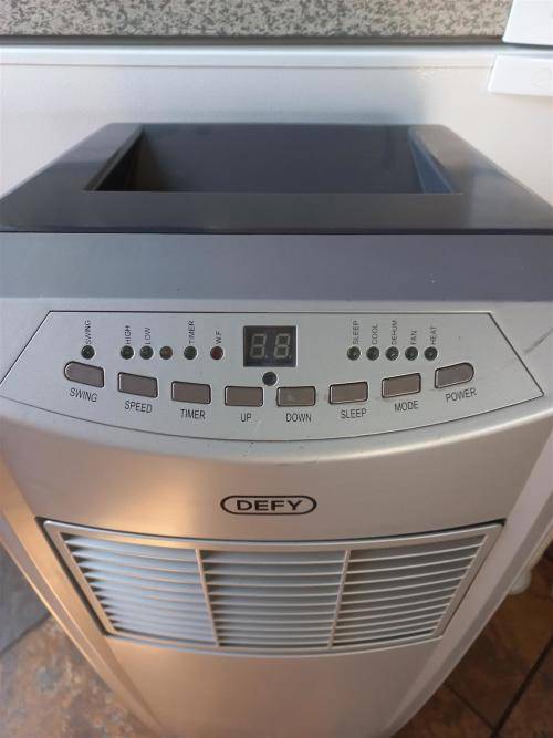 Defy ACP 12 air conditioner, in excellent condition