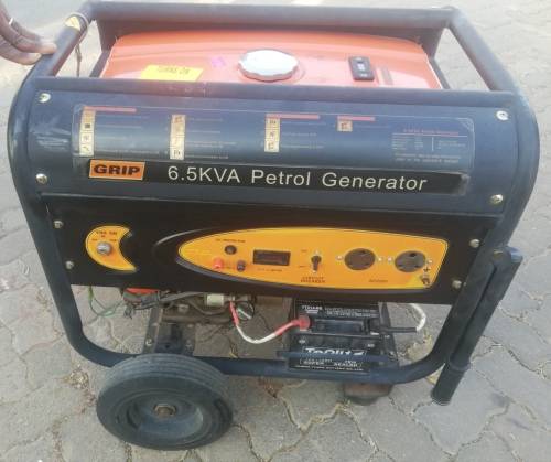 Power Liberation, GRIP 6.5KVA PETROL GENERATOR, DOMESTIC OR CONSTRUCTION. WITH ONLY 2 HOURS OF USAGE