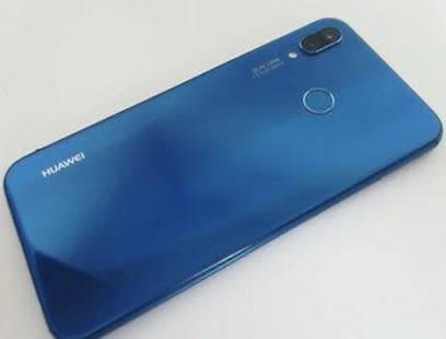 Very Beautiful Huawei P20 lite, Dual Sim, 64gb, 4gb, 1.7ghz, 16mp, very functional phone