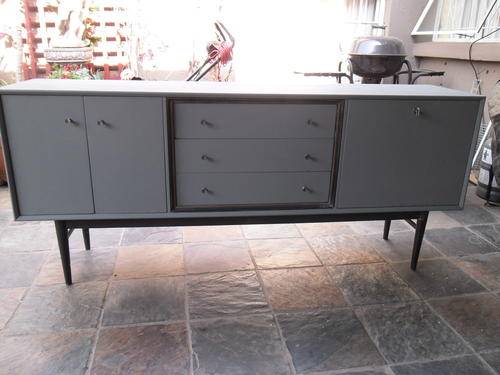 Retro sideboard