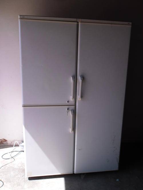 Large Aim 3 door fridge
