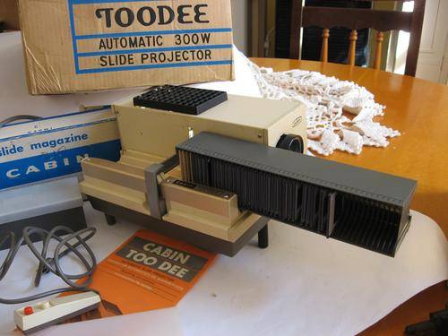CABIN TOODEE SLIDE PROJECTOR  - WORKING