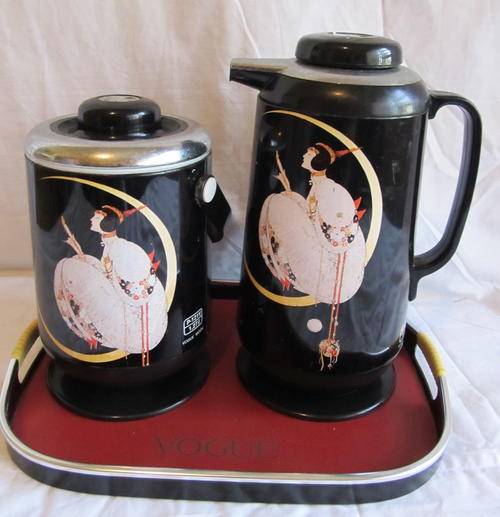VINTAGE VOGUE DRINKS SET ON TRAY