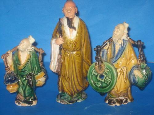 SET OF CHINESE FIGURINES
