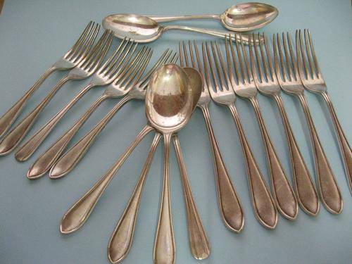 ASSORTMENT of OLD SHEFFIELD E.P.N.S. FLATWARE