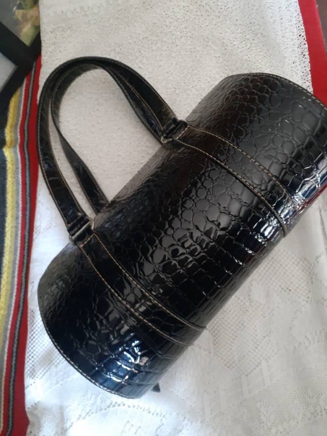 Ladies handbag black