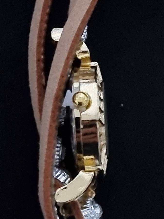 Women`s Luxury Rhinestone Quartz Watch Shiny Fashion Analog PU Leather Wrap Bracelet Wrist Watch