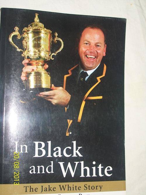 JAKE WHITE: IN BLACK AND WHITE - Crazy Wednesday!