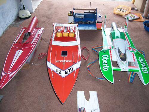 RC Nitro speed boats
