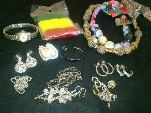 JEWELRY LOT AS PIC