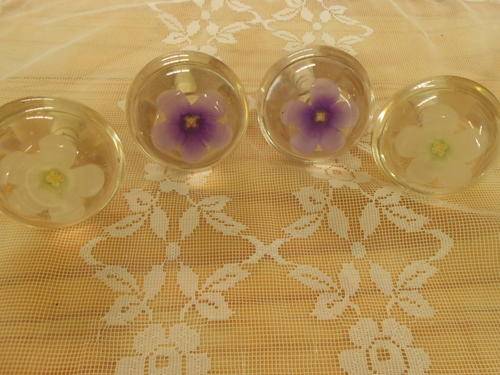 4 Vintage Drawer Knobs (2 Purple flowers, 2 white flowers) 5cm diameter