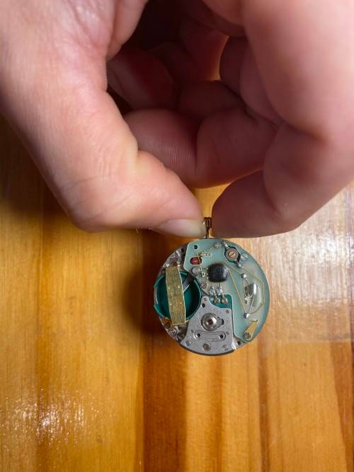 Quartz watches for spares or parts -R1 Start-