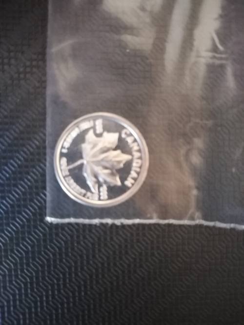 1 gram Canadian Maple Leaf coin