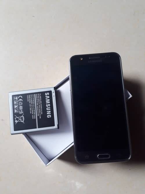 Samsung Galaxy J5 **Stuck on Samsung Logo*