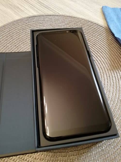 Samsung Galaxy S8 Plus - 64Gb Midnight Black **Free Shipping