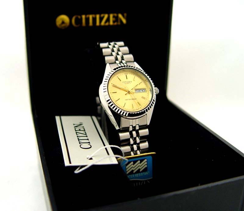 NEW! Citizen sliver tone & gold face