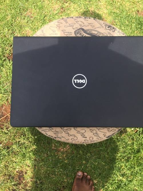 Dell vostro 3568 i3-6006U