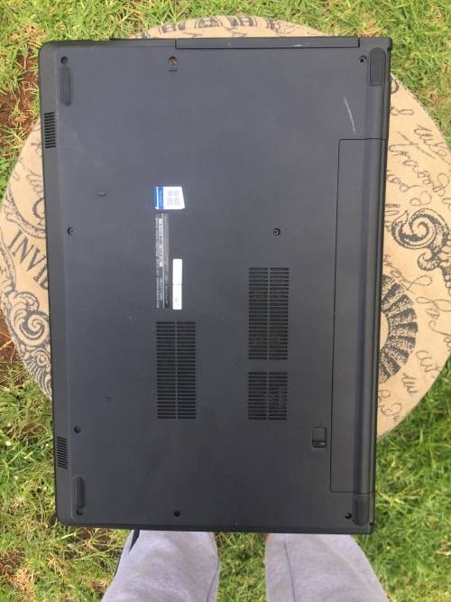 Dell vostro 3568 i3-6006U