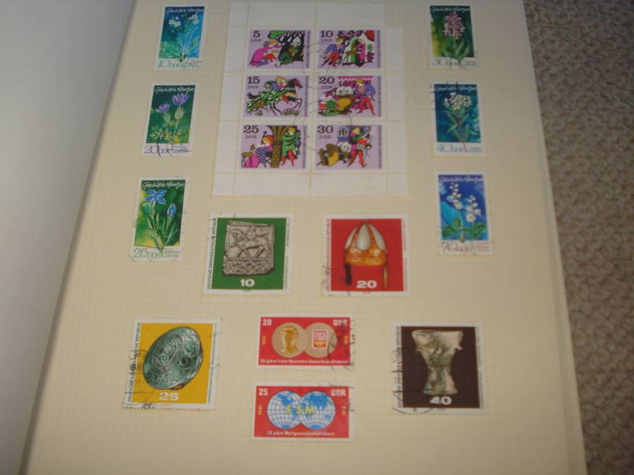 GERMANY-DDR STUNNING MINT AND USED COLLECTION -11 PAGES -LOOKS NEAR  COMPLETE 1970/1 !!!!