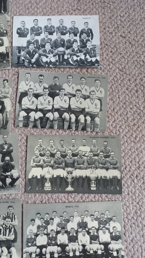 LOVELY SCARCE CARDS !!     " THE NEW HOTSPUR FAMOUS TEAMS IN FOOTBALL HISTORY " SEE BELOW