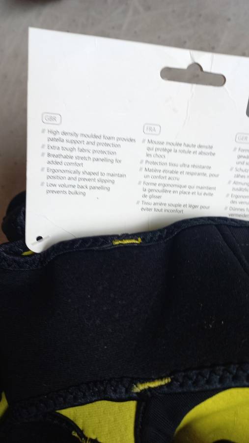 BRAND NEW IMPORTED KNEE PADS MADE BY " SPINLOCK " IN THE U.K.
