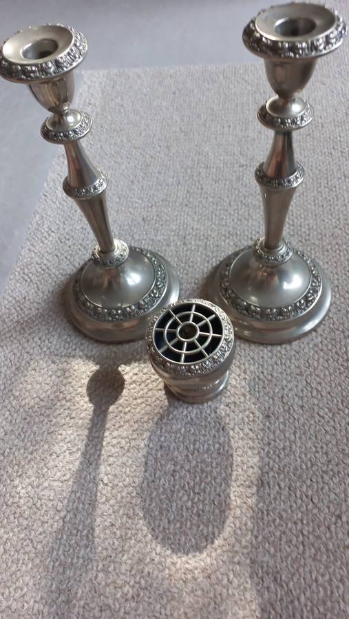 STUNNING !!!  CANDLE STICKS SET 1.4 Kgs MADE IN ENGLAND SILVER PLATED