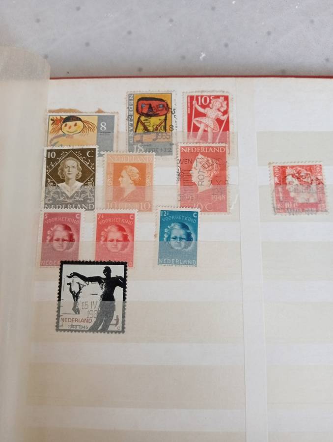 NETHERLANDS-STOCK BOOK-SOME VERY USEFUL SETS AND ISSUES ON PAGES HERE-OTHER ODD LOTS-BARGAIN BUY