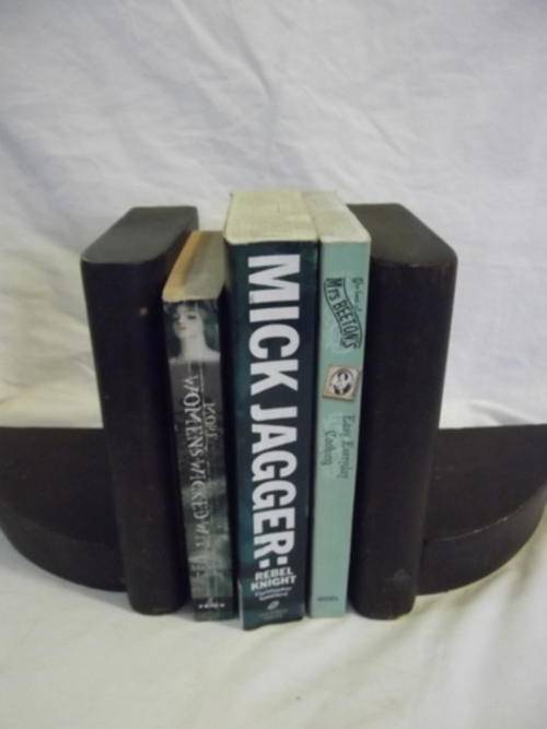STUNNING HEAVY WOODEN BOOK BOOK -ENDS