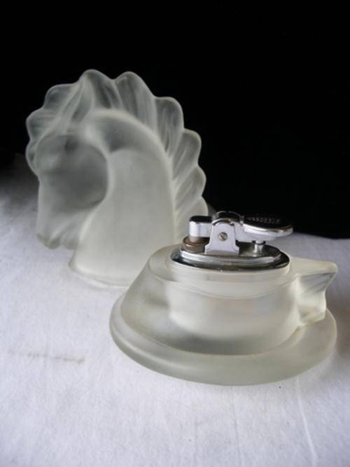 STUNNING FROSTED GLASS LIGHTER - SOMETHING SPECIAL