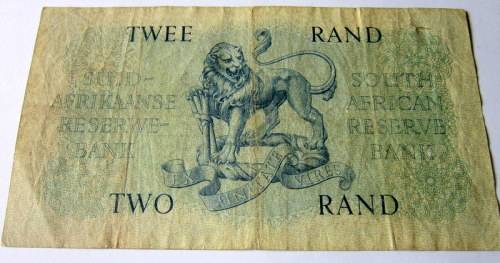 A first edition Rissik R2 banknote.