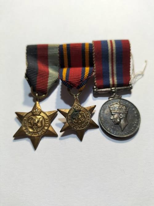 Miniature World War 1 medals