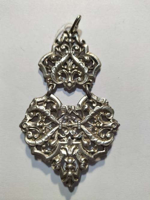 Beautiful ornate Hallmarked Chatelaine clip that can be used as a pendant or brooch