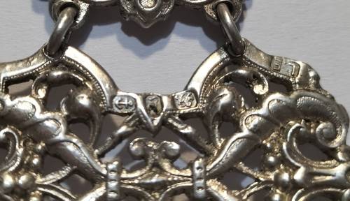 Beautiful ornate Hallmarked Chatelaine clip that can be used as a pendant or brooch