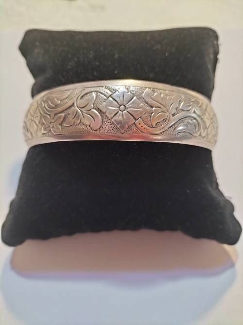 Stunning Mid Century Candida cuff bracelet in Sterling Silver