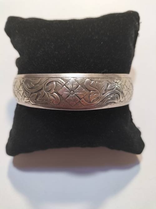 Stunning Mid Century Candida cuff bracelet in Sterling Silver