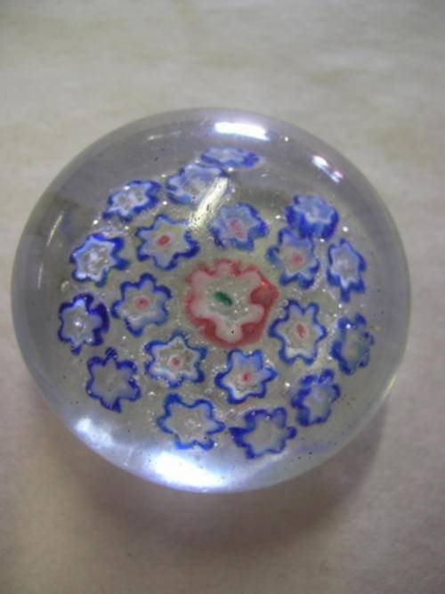 SWEETEST LITTLE GLASS PAPERWEIGHT - ITALIAN MILLIFIORI