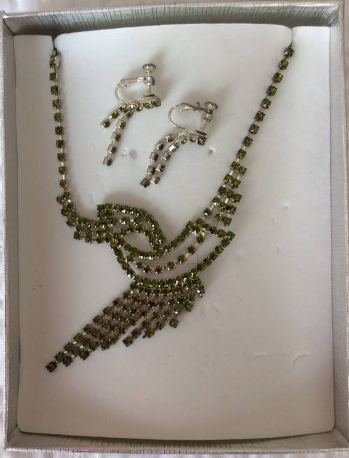 Antique Crystal Jewellery Set