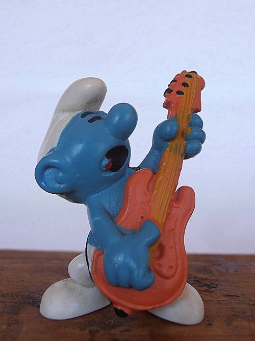 20023 Guitarist Smurf, Vintage Smurfs figure, Shipping will only be charged once!