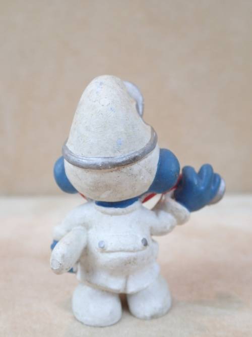 20037 Doctor Smurf, vintage Smurfs figure. Shipping will only be charged once!