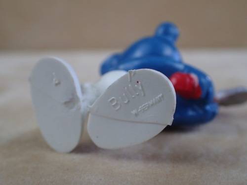 20087 Woodcutter Smurf, vintage Smurfs figure. Shipping will only be charged once!