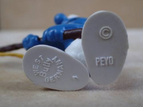 20101 Angler Smurf, vintage Smurfs figure. Shipping will only be charged once!