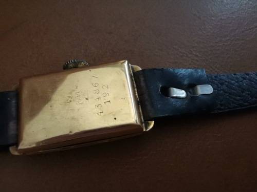 Antique ladies wristwatch 18kt gold face