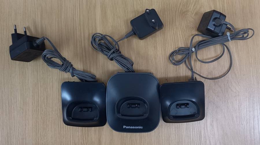 Panasonic Cordless Phone Set Of 3 Model KX-TG1613SAH With Base Station