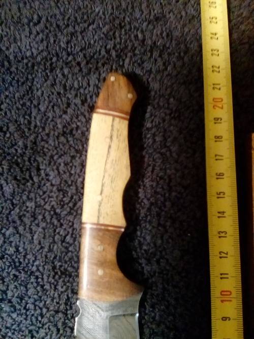Hand Made Damascus Steel Knife