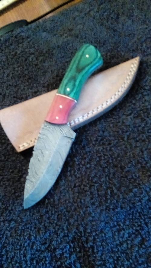 Hand Made Damascus Steel Knife