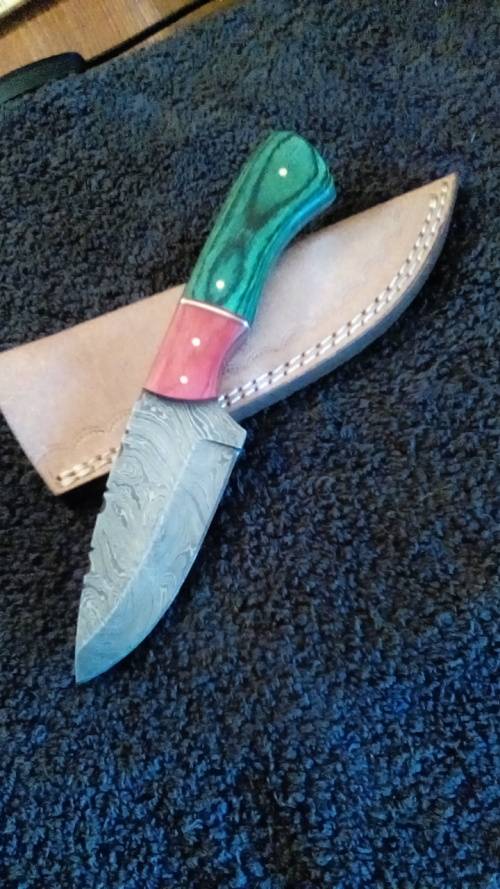 Hand Made Damascus Steel Knife