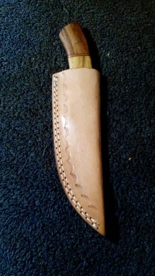 Hand Made Damascus Steel Knife
