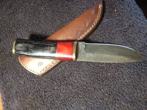 Hand Made Damascus Steel Knife