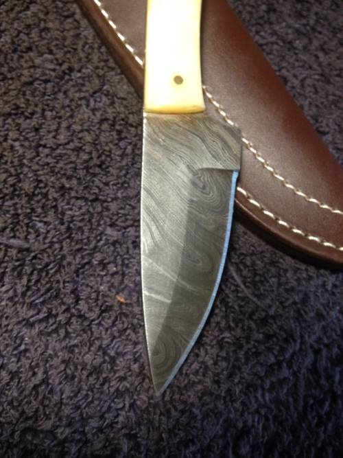 Hand Made Damascus Steel Skinning Knife