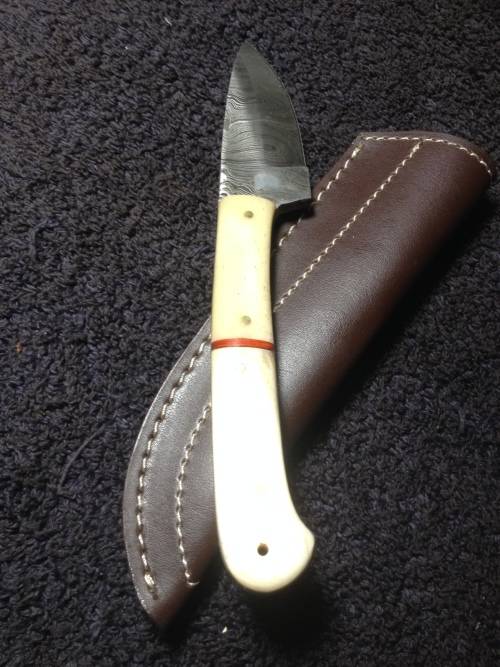 Hand Made Damascus Steel Skinning Knife